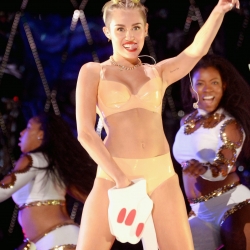 Miley Cyrus at the 2013 MTV VMA