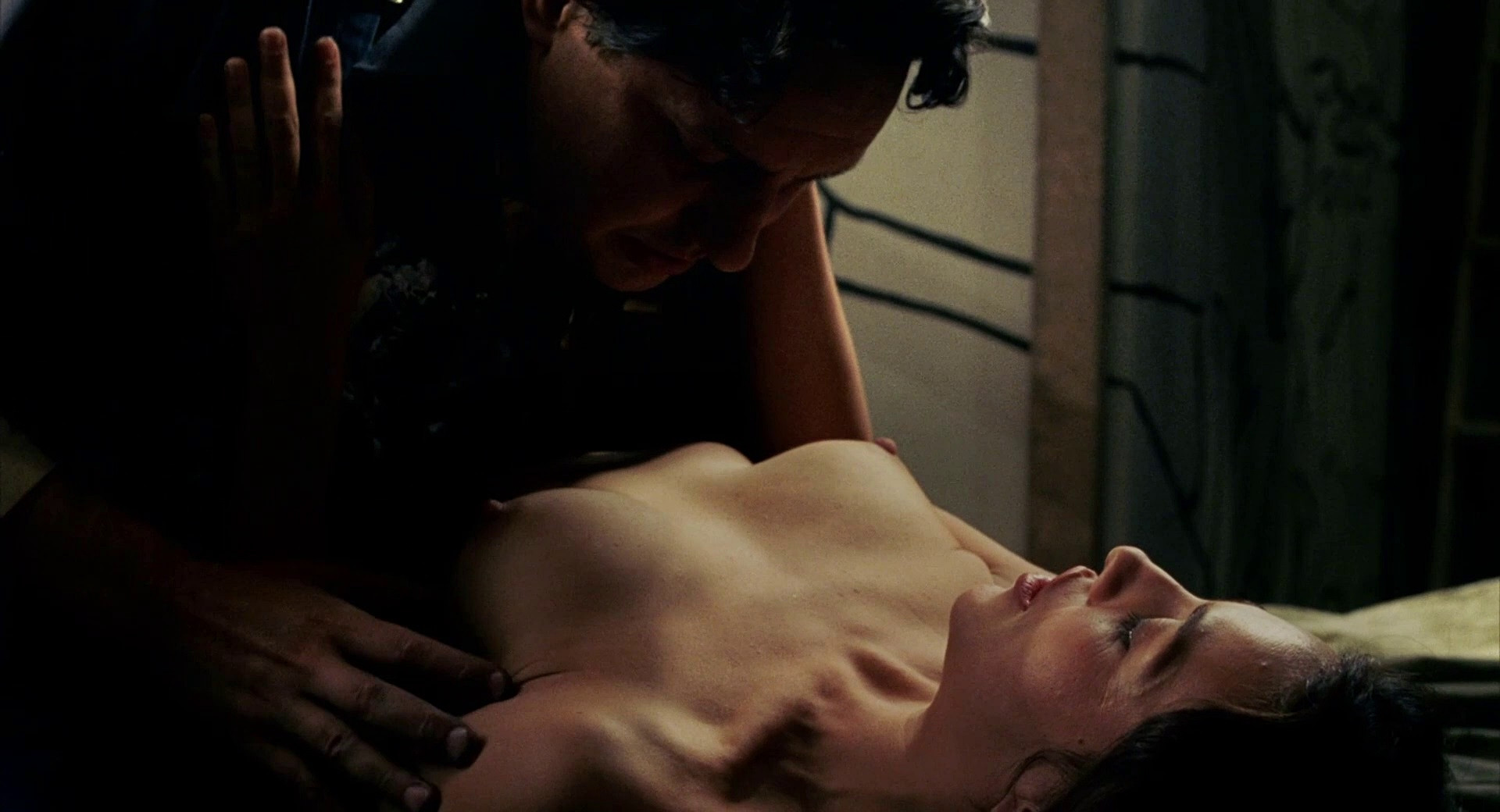 Salma Hayek Hot Sex & Lesbian Scenes in "Frida" Movie. 