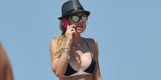 Ilary Blasi Hot in bikini