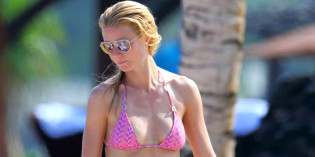 Gwyneth Paltrow Shows Off Her Bikini Body