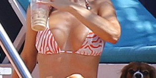 Joanna Krupa hot bikini body