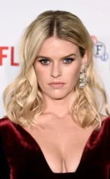  Alice Eve